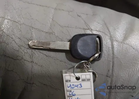 2006 Honda Odyssey Ex-L from USA, damaged, VIN 5FNRL38726B456867